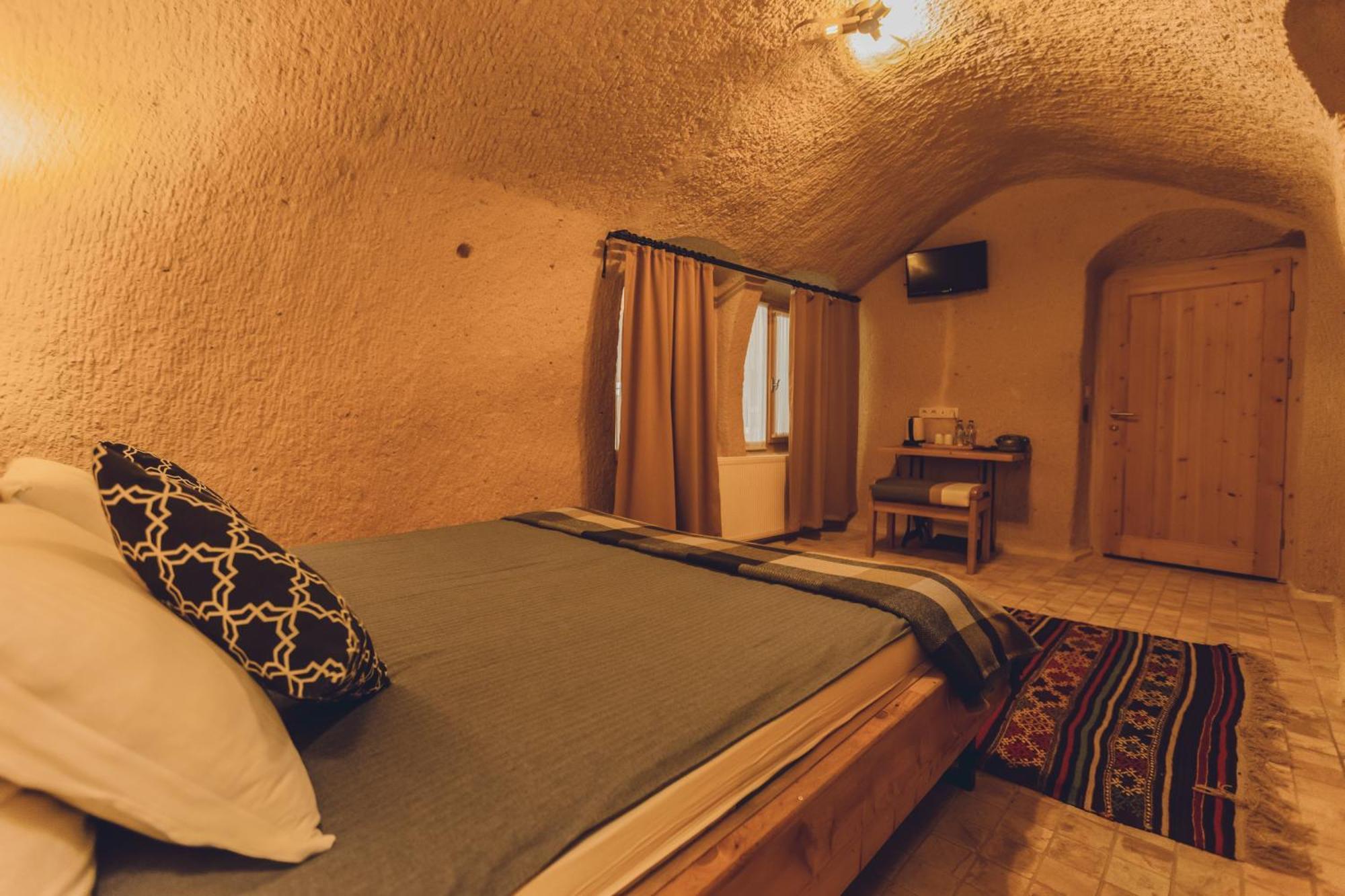 Pinhan Cave Suites Ючхисар Екстериор снимка